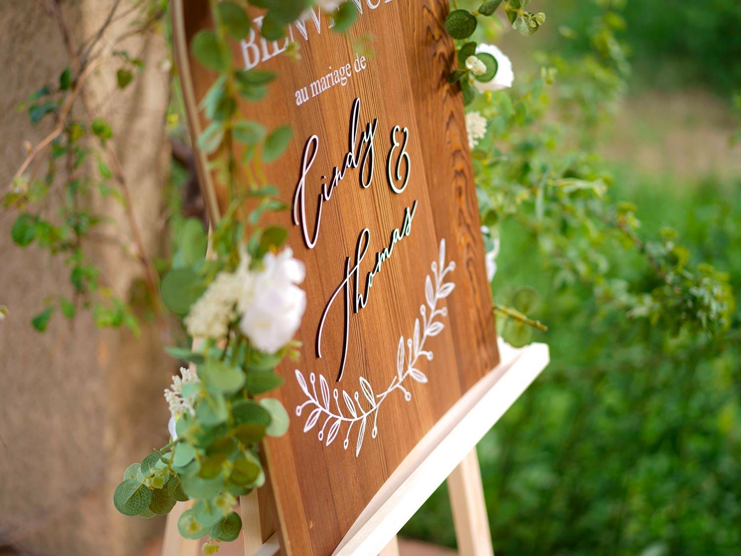Panneau bienvenue mariage en bois personnalisé
