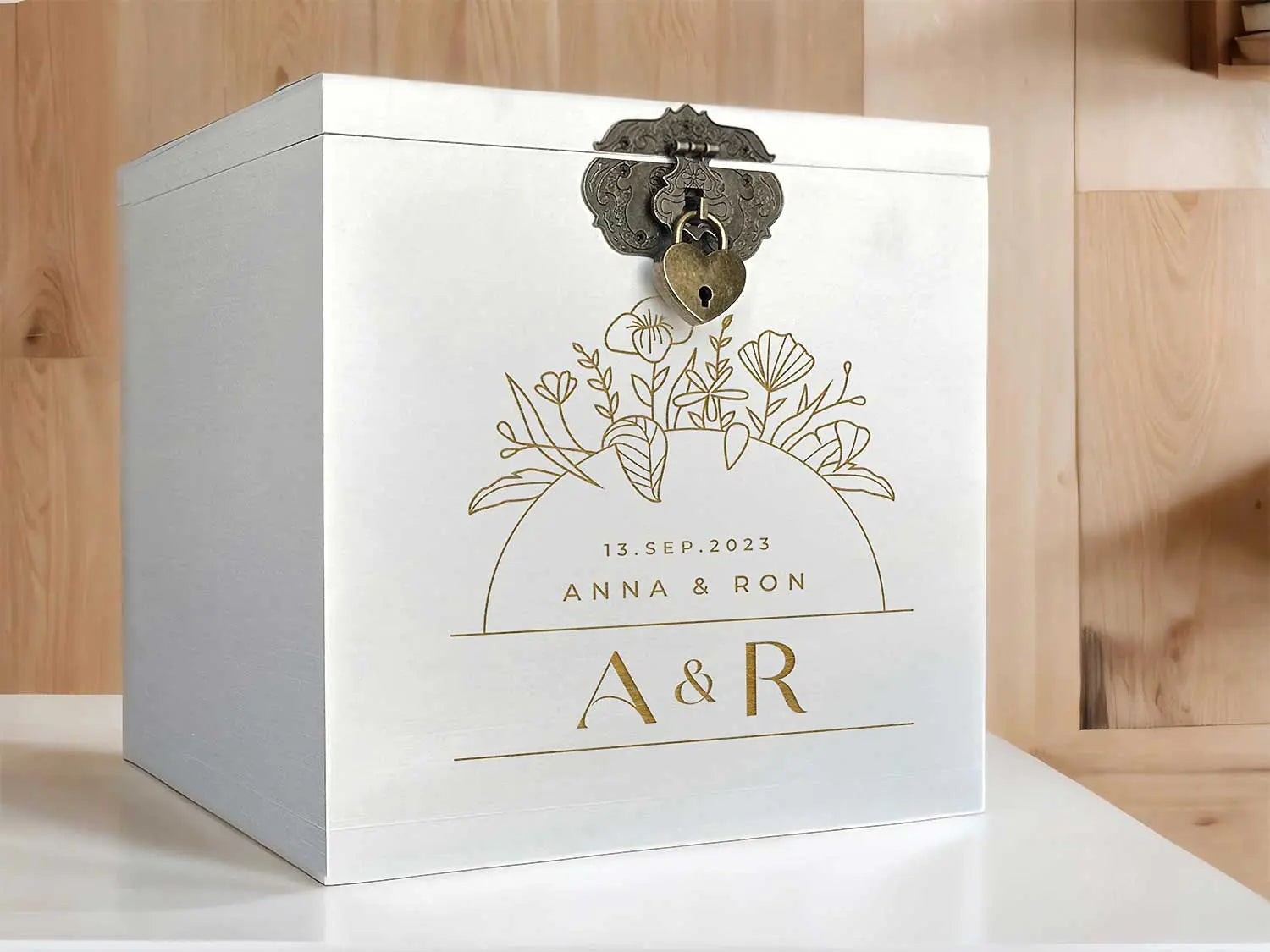 urne-mariage-arche-de-fleur-profil