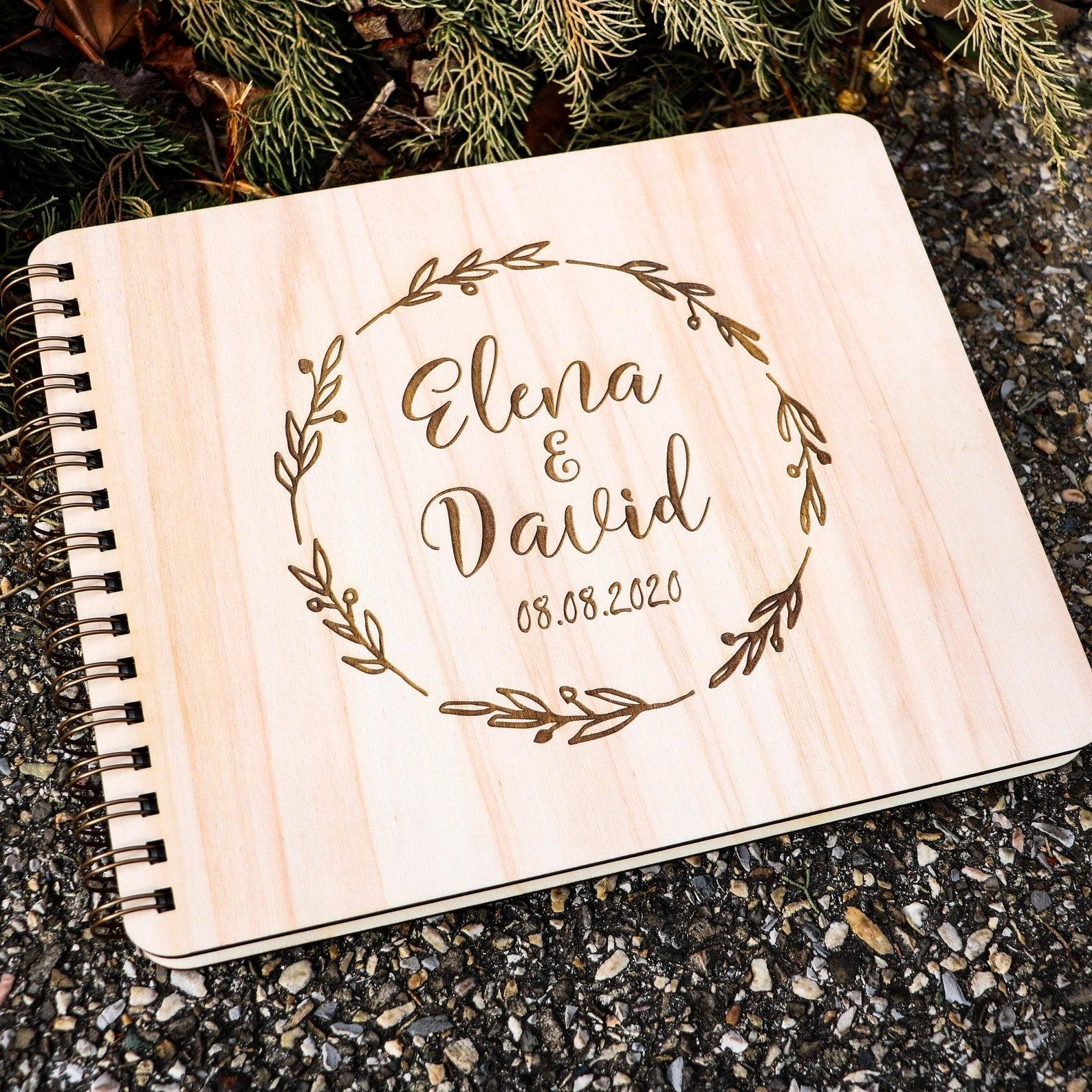 Livre d'or mariage en bois personnalisé - 11 - Monzaya