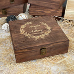 Boite de souvenir en bois rustique - style couronne de laurier