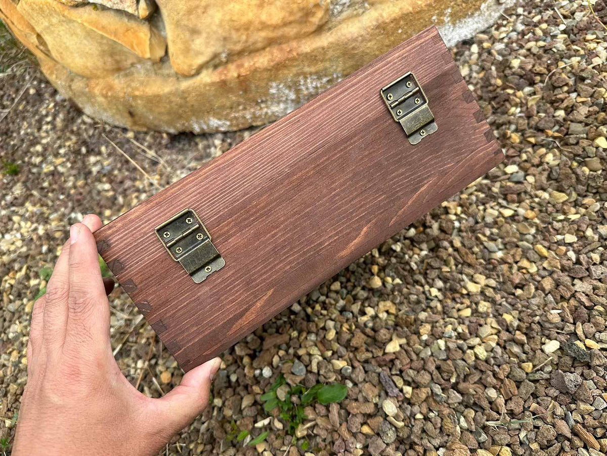 Très grande boîte à souvenirs en bois rustique