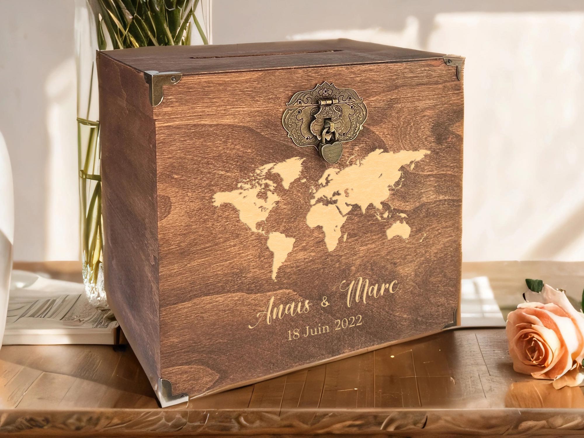 Urne mariage personnalisée, Teinte noyer, Carte du monde