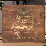 Urne mariage personnalisée, Teinte noyer, Platine vinyle vintage