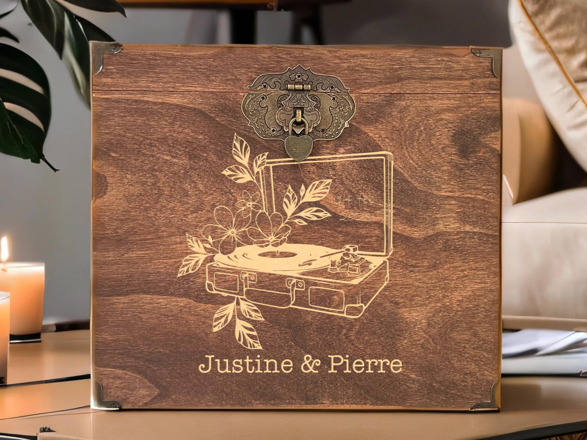 Urne mariage personnalisée, Teinte noyer, Platine vinyle vintage